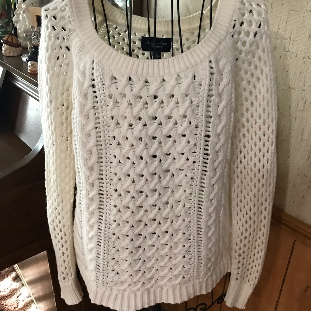 American Eagle White Knot Sweater